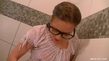 Shower And Shave Eurobabe Combo Screencap 75 on sinx.preview.netperv.com