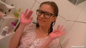 Shower And Shave Eurobabe Combo Screencap 82 on sinx.preview.netperv.com