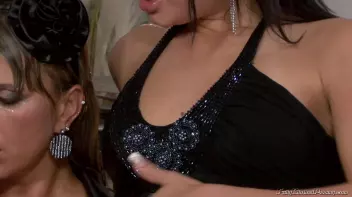 Eurobabe Piss Goddess Takes Advantage Of The Law Screencap 80 on sinx.preview.netperv.com