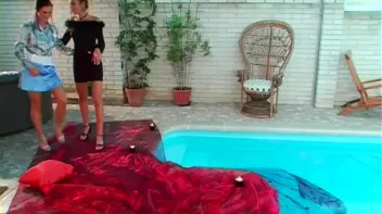 Sensual Wetlook Fun In The Pool Screencap 6 on sinx.preview.netperv.com