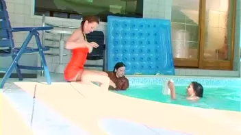 Super Soaked In The Pool Screencap 18 on sinx.preview.netperv.com