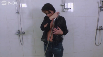 Cutie Covers Herself In Cream Before Showering Screencap 86 on sinx.preview.netperv.com