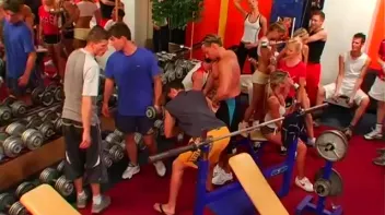 Bisexual Gym Party Gets Going! Screencap 13 on sinx.preview.netperv.com