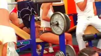 Bisexual Gym Party Gets Going! Screencap 18 on sinx.preview.netperv.com