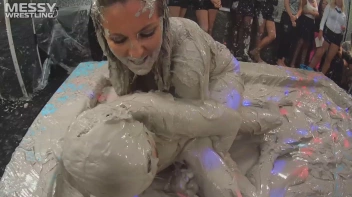 Messy Wrestling: Valentina Ross The Boss Throws Down In The Mud In Style!! Screencap 50 on sinx.preview.netperv.com