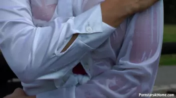 Post Rollerblading Wet-Down Screencap 39 on sinx.preview.netperv.com