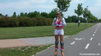 Post Rollerblading Wet-Down Screencap 7 on sinx.preview.netperv.com