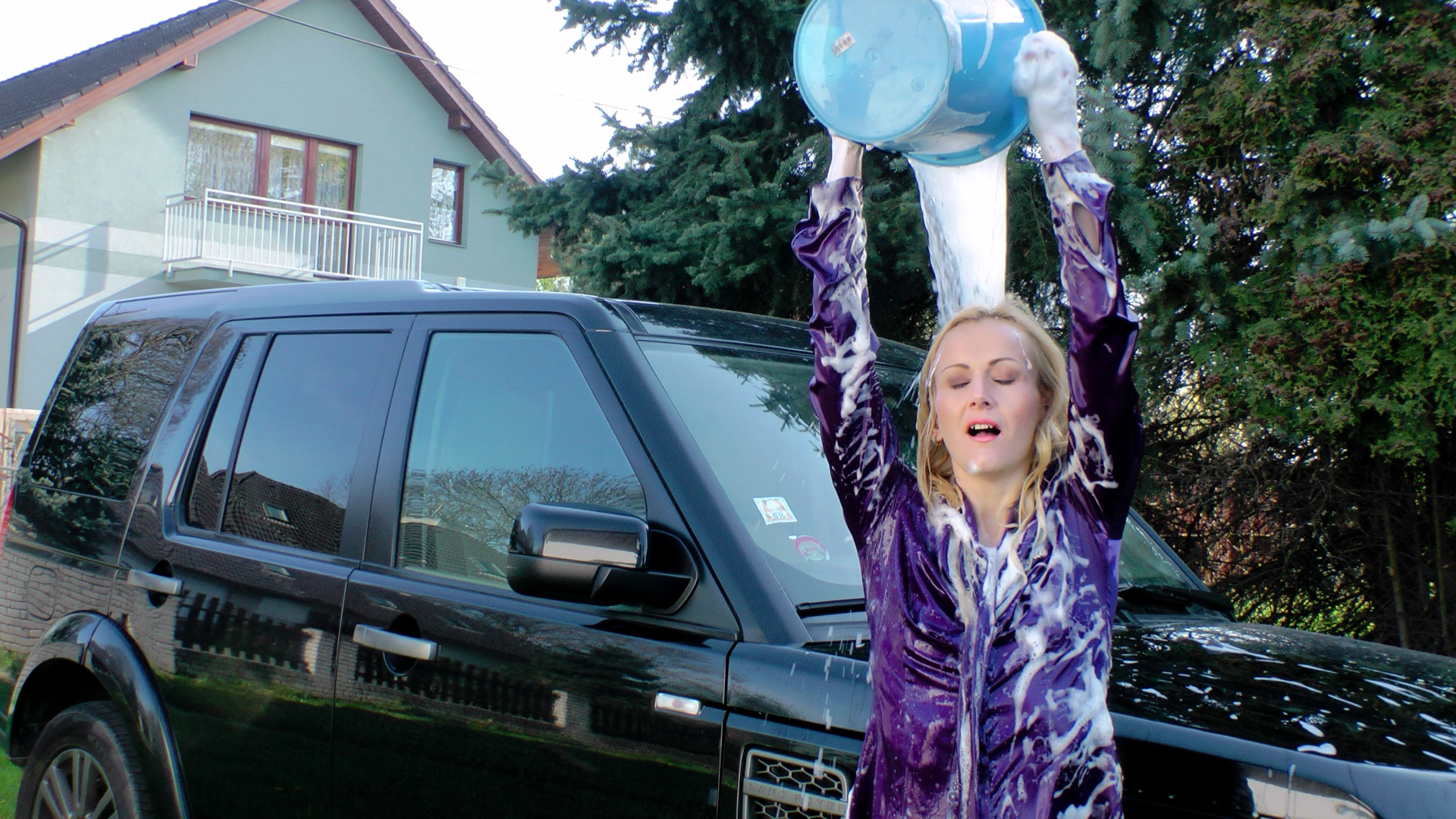 Wet & Messy Car Washing For Playful Blonde on sinx.preview.netperv.com
