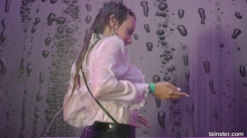 Shower Sluts Wet And Sexy Showdown Screencap 63 on sinx.preview.netperv.com