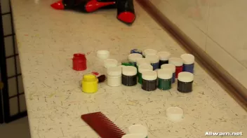 Paint Me Pretty, Bitch Screencap 29 on sinx.preview.netperv.com