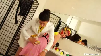 Paint Me Pretty, Bitch Screencap 44 on sinx.preview.netperv.com