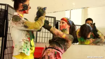 Paint Me Pretty, Bitch Screencap 78 on sinx.preview.netperv.com