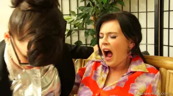 Fresh Pussies Give Orgasmatics A Try! Screencap 42 on sinx.preview.netperv.com