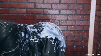 Dressed in leather and covered in cum Screencap 42 on sinx.preview.netperv.com