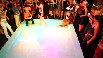 Sharka Blue In a Messy Gel Smackdown Screencap 65 on sinx.preview.netperv.com