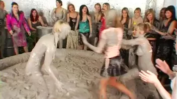 Crazy-Ass Messy Cat Fighting Vixens Screencap 25 on sinx.preview.netperv.com