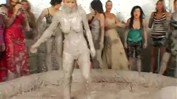 Crazy-Ass Messy Cat Fighting Vixens Screencap 61 on sinx.preview.netperv.com