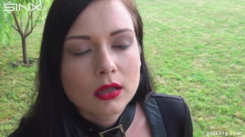 A Sultry Pissing Princess Screencap 20 on sinx.preview.netperv.com