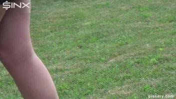 A Sultry Pissing Princess Screencap 1 on sinx.preview.netperv.com