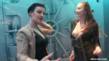 Flashy When Wet! Screencap 14 on sinx.preview.netperv.com