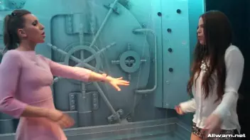 Flashy When Wet! Screencap 17 on sinx.preview.netperv.com