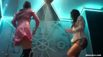 Flashy When Wet! Screencap 24 on sinx.preview.netperv.com