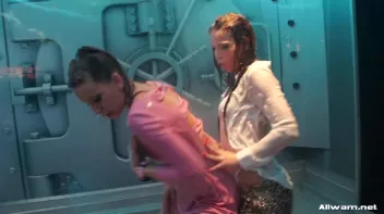 Flashy When Wet! Screencap 37 on sinx.preview.netperv.com