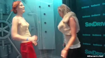 Flashy When Wet! Screencap 41 on sinx.preview.netperv.com