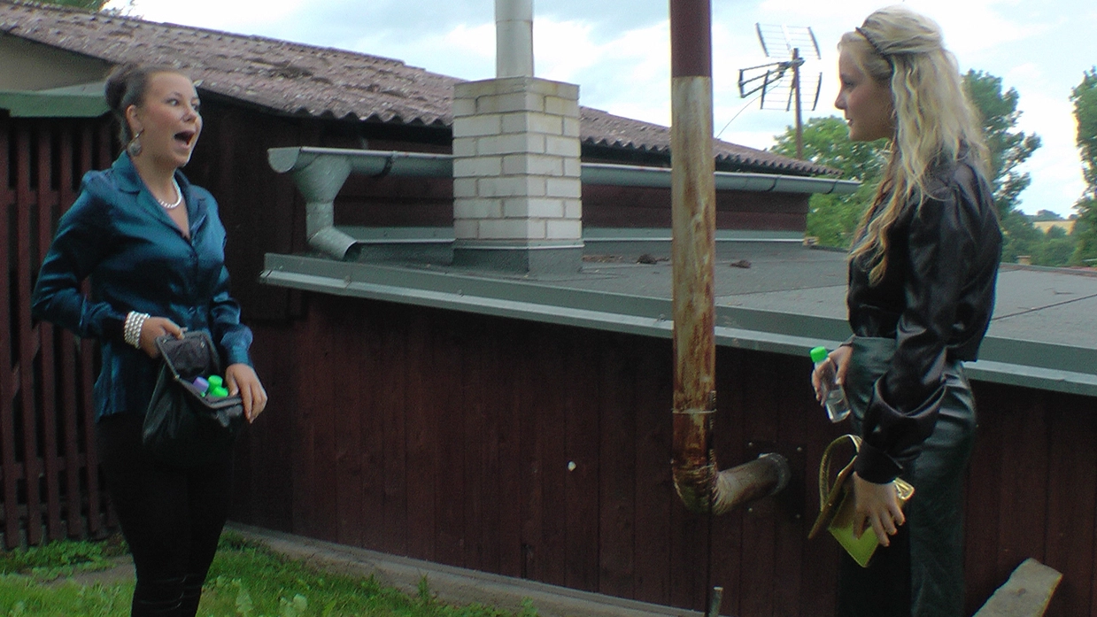 Shiny Wetlook Squirt-Down on sinx.preview.netperv.com