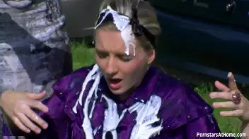 Getting Messy With The Street Cleaner Screencap 50 on sinx.preview.netperv.com