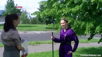 Getting Messy With The Street Cleaner Screencap 14 on sinx.preview.netperv.com