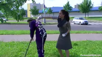 Getting Messy With The Street Cleaner Screencap 21 on sinx.preview.netperv.com