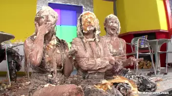 What Happened To Dignity, Ladies!? Screencap 122 on sinx.preview.netperv.com