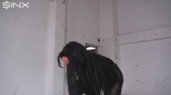 Mit den Overknees getreten Screencap 40 on sinx.preview.netperv.com