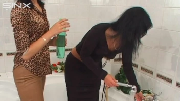 Raven Haired Hotties Shampoo And Lather Up Screencap 1 on sinx.preview.netperv.com