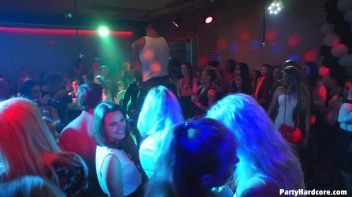 Party Hardcore Gone Crazy Vol. 37 Part 1 - Cam 2 Screencap 40 on sinx.preview.netperv.com