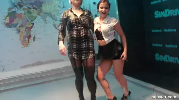 Sensual wet play with hot amateur babes Screencap 14 on sinx.preview.netperv.com