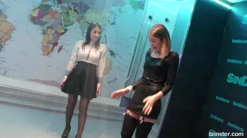 Sensual wet play with hot amateur babes Screencap 2 on sinx.preview.netperv.com