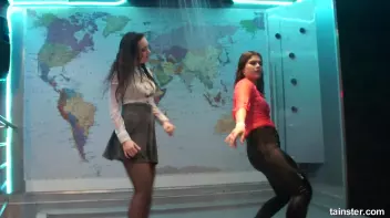 Sensual wet play with hot amateur babes Screencap 27 on sinx.preview.netperv.com