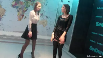 Sensual wet play with hot amateur babes Screencap 5 on sinx.preview.netperv.com