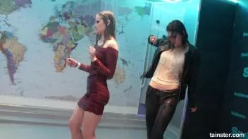 Sensual wet play with hot amateur babes Screencap 53 on sinx.preview.netperv.com