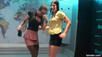 Sensual wet play with hot amateur babes Screencap 67 on sinx.preview.netperv.com