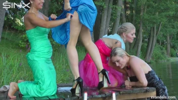 Beauty queens catfight in a lake - Cam 1 Screencap 91 on sinx.preview.netperv.com