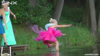 Beauty queens catfight in a lake - Cam 1 Screencap 58 on sinx.preview.netperv.com