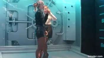 These gorgeous babes love to get wet Screencap 11 on sinx.preview.netperv.com