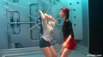 These gorgeous babes love to get wet Screencap 26 on sinx.preview.netperv.com