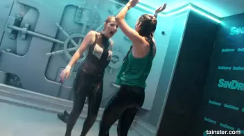 These gorgeous babes love to get wet Screencap 70 on sinx.preview.netperv.com