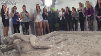 Muddy Wrestling: Fired Up Eurobabes Bring On The Mess - Audience Gets It! Screencap 61 on sinx.preview.netperv.com