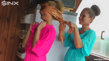 Sweet Toothed Babes Splosh With Puddings Screencap 1 on sinx.preview.netperv.com