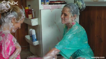 Sweet Toothed Babes Splosh With Puddings Screencap 32 on sinx.preview.netperv.com